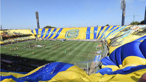 Tensa calma y expectativas en la ciudad que respira fútbol